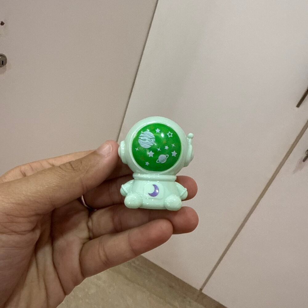 Sharpner - Astronaut