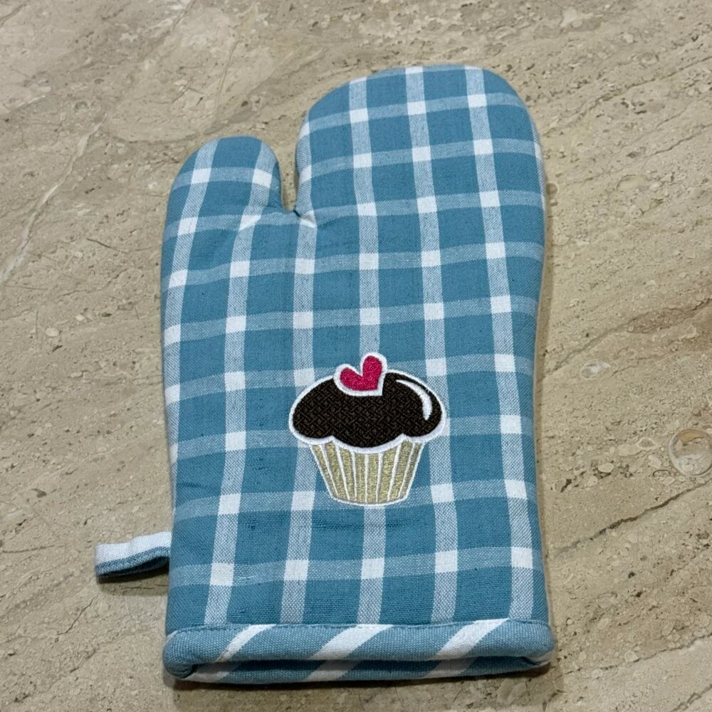 Oven Gloves - Cupcake
